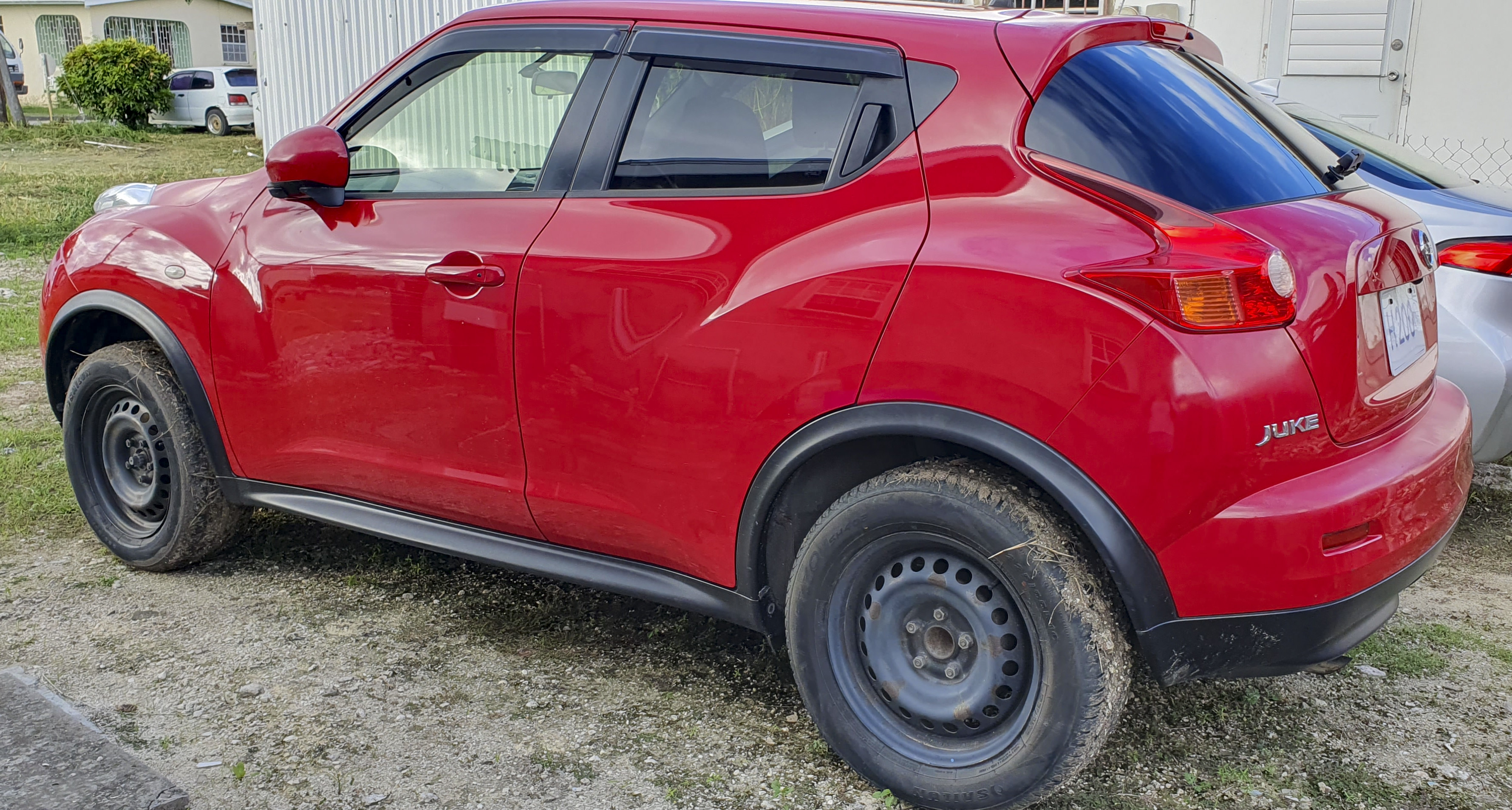 NISSAN JUKE